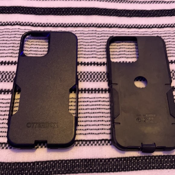 Slim,brand new, 12/12 PRO Phone case - Picture 3 of 3